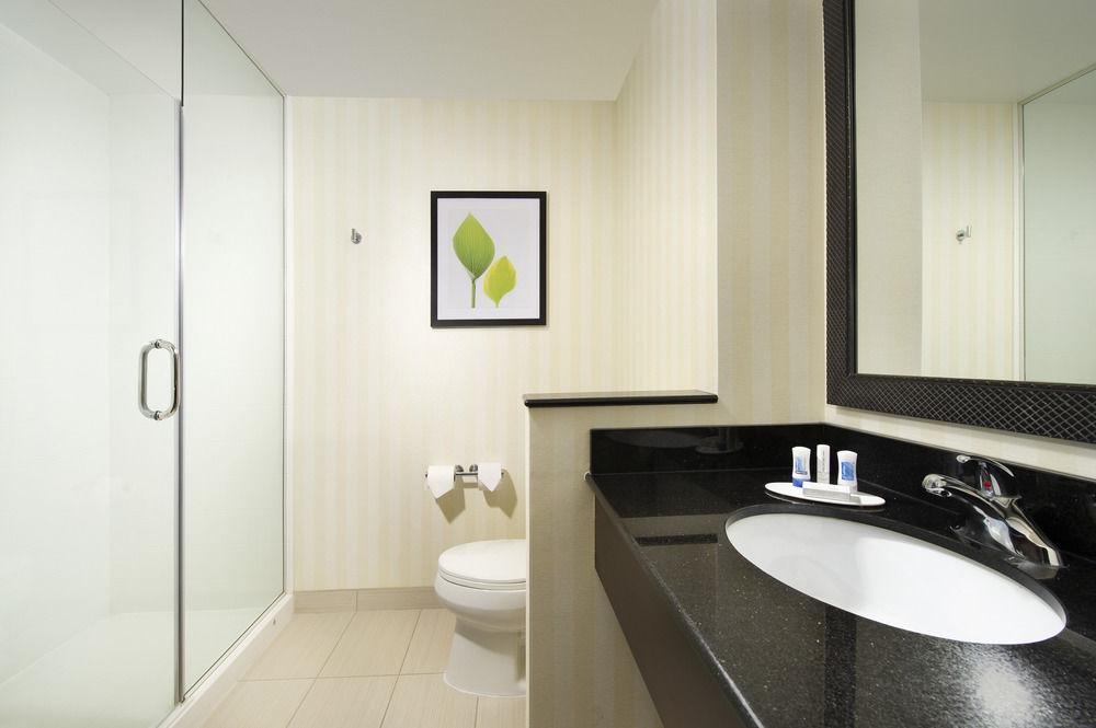 Fairfield Inn & Suites Baltimore BWI Airport Линтикам Экстерьер фото