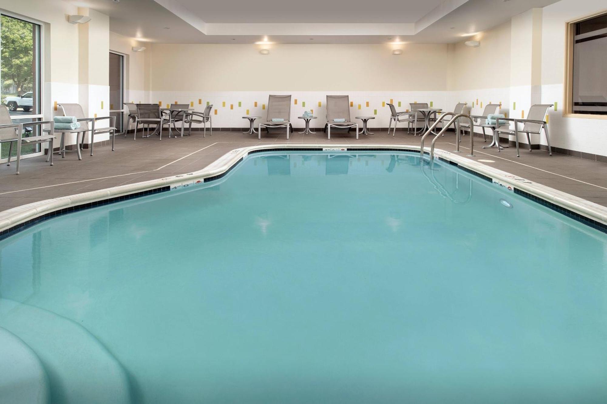 Fairfield Inn & Suites Baltimore BWI Airport Линтикам Экстерьер фото
