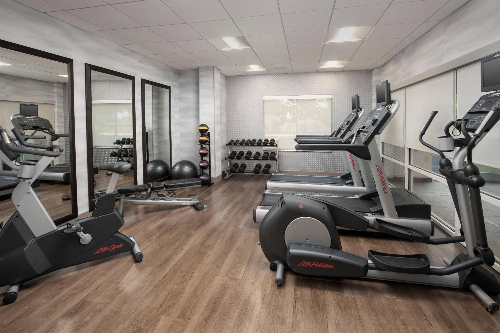 Fairfield Inn & Suites Baltimore BWI Airport Линтикам Экстерьер фото