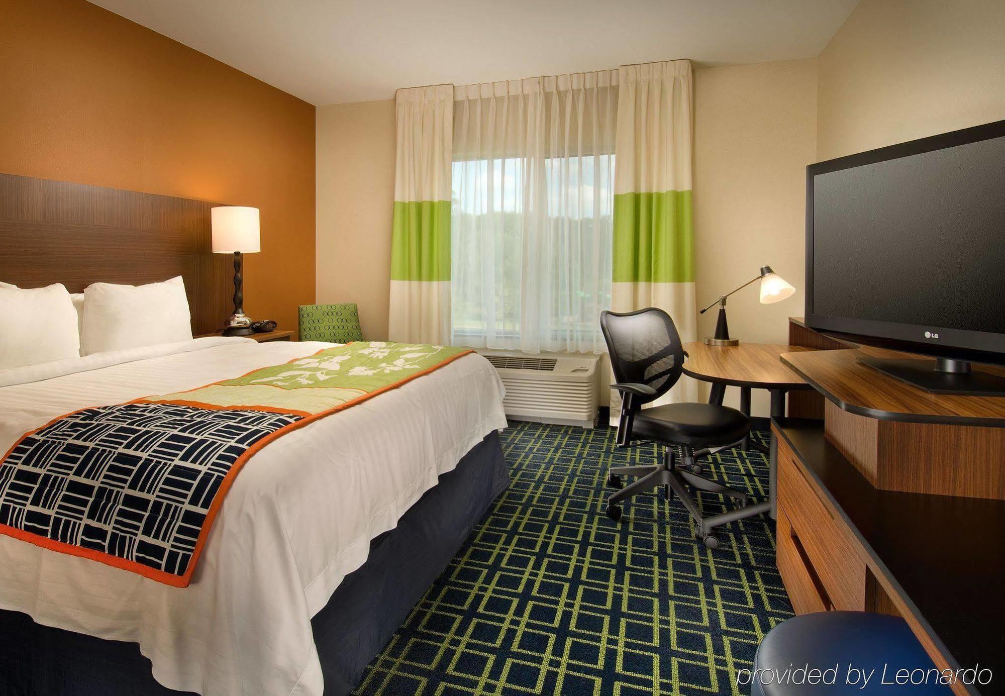 Fairfield Inn & Suites Baltimore BWI Airport Линтикам Номер фото